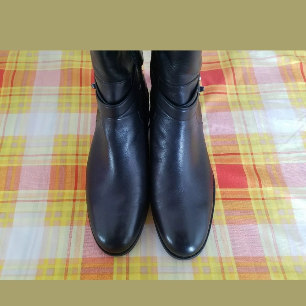 *CLOSET CLEANOUT* Coach Knee High Boots